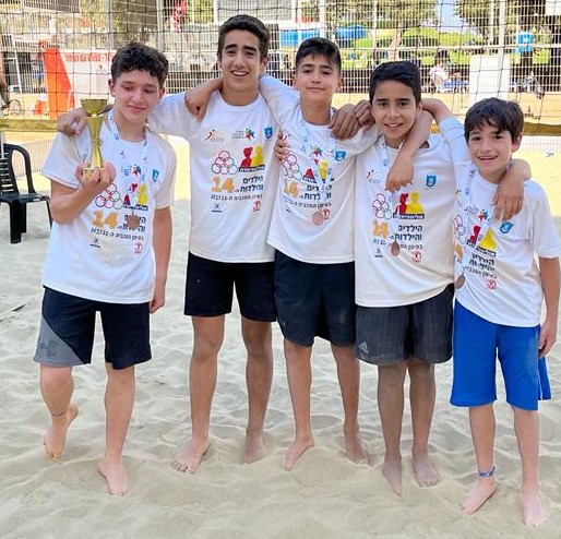 נבחרת בנים ז'-ח' כדורעף חופים
